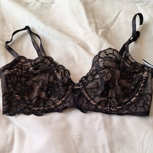 NWT Calvin Klein Collection Black Lace Bra with Underwire 32B